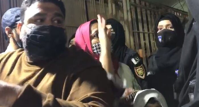 پی ایس ایل: 12 سال سے کم عمر بچوں کو اسٹیڈیم میں داخلے سےروکنے پر تلخ کلامی