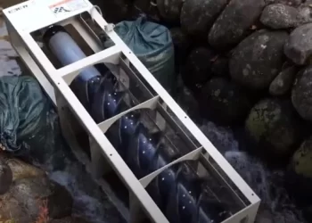 پانی سے بجلی بنانے والا جنریٹر تیار!