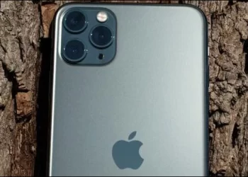 آئی فون13 کے صارفین نئی مشکلات کا شکار
