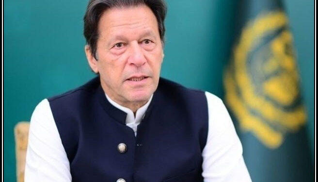 ہمارے بہادرسپاہی مسلسل اپنی جانوں کا نذرانہ پیش کررہےہیں،وزیراعظم