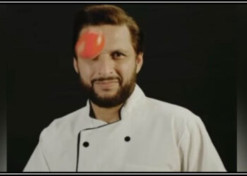 ہاتھ میں بلے کی بجائے چھری، آفریدی کی کرکٹ کے بعد ذائقے کی دنیا میں انٹری