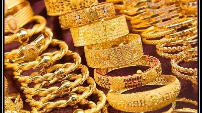 وفاقی حکومت زرمبادلہ کے ذخائر بڑھانے کے لیے عوام سے گولڈ بار ادھار لینے کی تجویز پر غور کر رہی ہے