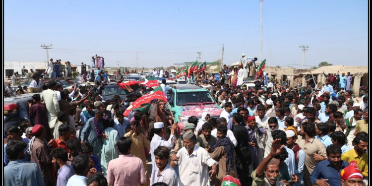 پاکستان تحریک انصاف کا سندھ حقوق مارچ چھٹے روز بھی زور شور سے جاری
