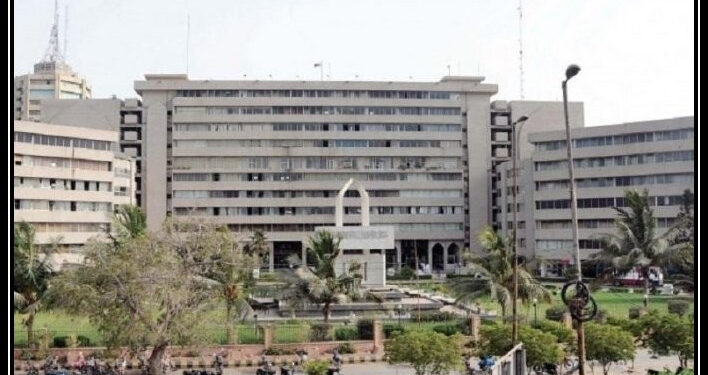 کے ڈی اے(KDA) نے سرجانی ٹاون میں 100ارب روپے مالیت کی زمینوں پر 24 قابضین(لینڈ گریبرز) کے نام جاری کر دیئے، PD سمیت اہم نام شامل نہن۔۔۔؟؟