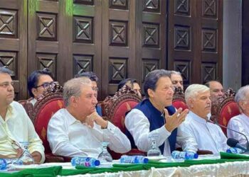 عمران خان نے 25 مئی کو اسلام آباد کی جانب لانگ مارچ کا اعلان کردیا