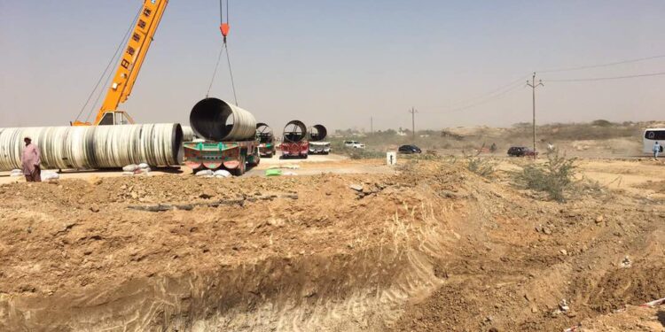 کراچی پانی K-4 کامنصوبہ 2016 سے 2018 میں 26ارب روپے کی لاگت مکمل ہونا تھا۔ اب 126 ارب روپے کی لاگت سے2024 میں مکمل ہوگا