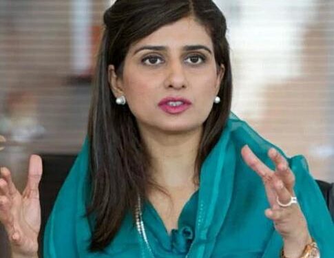 وزیر مملکت برائے امور خارجہ حنا ربانی کھر سے چیئرمین نادرا کی ملاقات