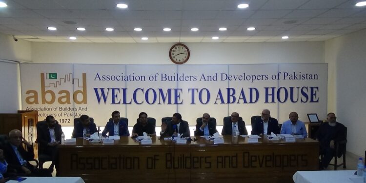 ری میکس کے فرنچائیز دفاتر قائم کرنے جارہے ہیں۔  عمران مہدی کی آباد میں  گفتگو