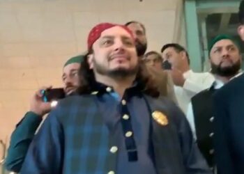 پیر شف شف والی سرکار کو چونا لگ گیا