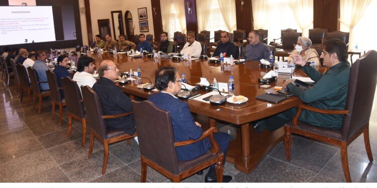 کاشتکاروں حوصلہ افزائی اور مستحکم کرنے کے لئے گندم کی اسپورٹ قیمت 4000 روپے فی 40 کلو گرام مقرر کی ہے۔ مراد علی شاہ