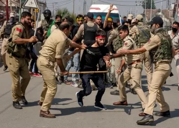 مقبوضہ جموں و کشمیر : قابض بھارتی فوجیوں نے چار کشمیری نوجوان شہید کر دیے