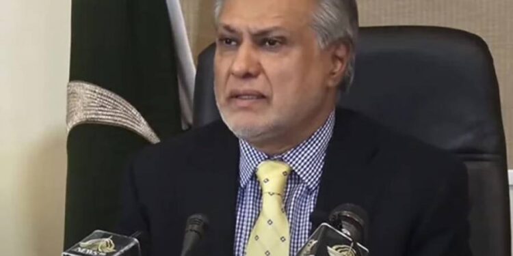 مردم شماری مکمل نہ ہوئی توالیکشن نہیں ہو سکتے پرویزالہٰی کے بیان سے نہیں لگ رہا وہ اور عمران خان ایک پیج پرہیں،،اسحاق ڈار