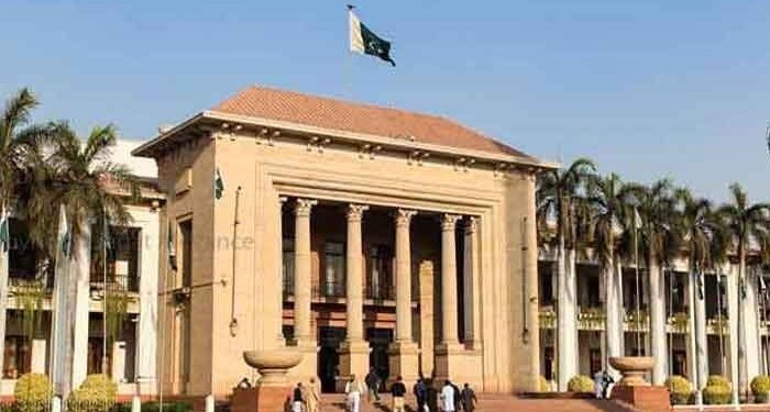 پنجاب اسمبلی کی ممکنہ تحلیل روکنے کیلئے دائر درخواست سماعت کیلئے مقرر۔جسٹس شاہد کریم ٹوبہ ٹیگ سنگھ کے شہری کی دائر درخواست پر سماعت کریں گے