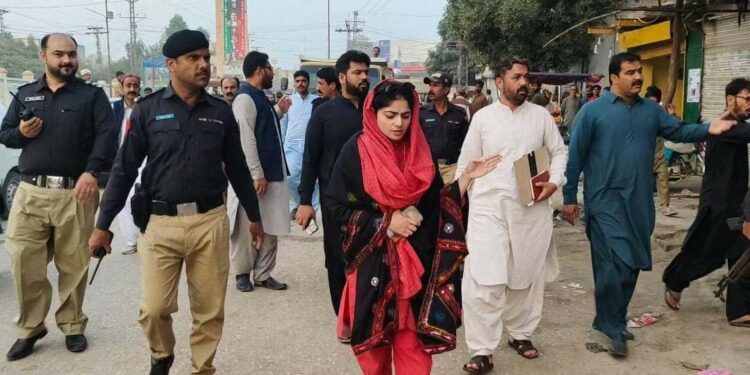 تجاوزات کا خاتمہ کر کے ٹریفک کے نظام کو بہتر بنانے کو یقینی بنا رہے ہیں،اسسٹنٹ کمشنر لاڑکانہ شاہدہ پروین