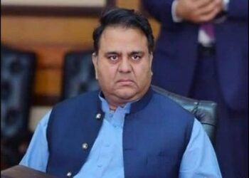 پیسوں کی پیشکش پر شرجیل میمن ، ناصر شاہ کےخلاف مقدمہ درج کرائینگے‘ فواد چوہدری