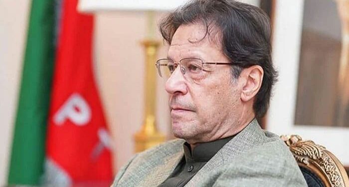 مجھ پر بس چائے میں روٹی ڈال کر کھانے کا کیس بنانا رہ گیا ہے،عمران خان