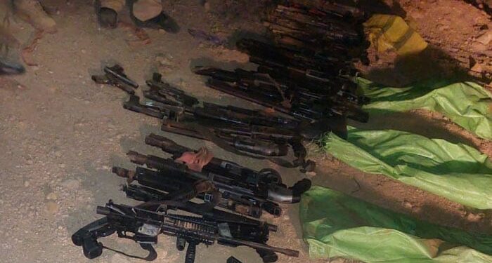 کراچی، اسٹیل ٹاون سے ہتھیاروں سے بھرے 6 بورے برآمد