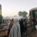 پشاور سے کراچی جانیوالی علامہ اقبال ایکسپریس حادثے سے بال بال بچ گئی