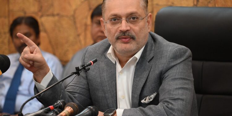 شرجیل انعام میمن نے 17 فروری کو سکھر میں پیپلز بس سروس کے باقاعدہ آغاز کا اعلان کردیا۔18 فروری کو خواتین کے لیے مخصوص پنک بس سروس حیدرآباد میں شروع کی جائے گی ،   الیکٹرک بس سروس کی ایک اور بڑی فلیٹ کراچی پورٹ پر پہنچ چکی ہے ، شرجیل انعام میمن