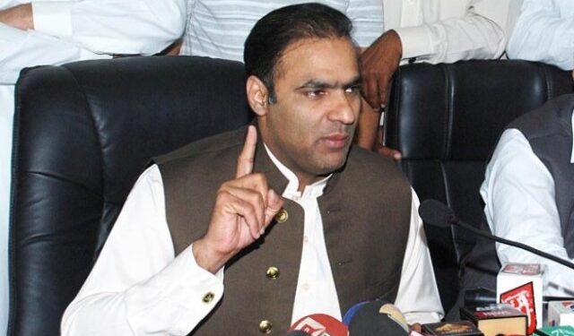 موجودہ مہنگائی کے ذمہ دار ہم نہیں بلکہ عمران خان ہے ، نواز شریف جلد پاکستان آ کر آنے والے انتخابات کی انتخابی کمپین کی کمان سنبھالیں گے۔عابد شیرعلی