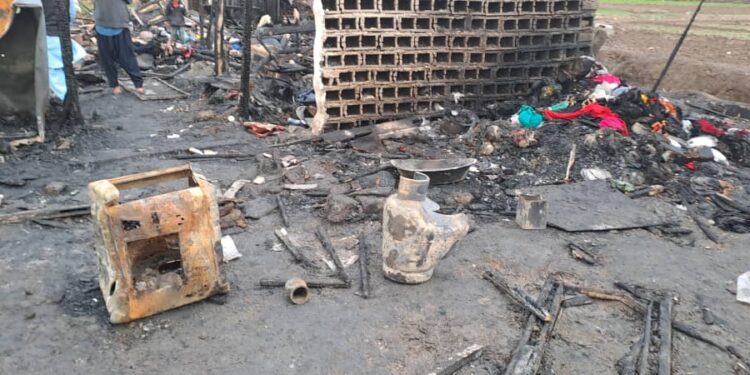 پتافی برادری سے تعلق رکھنے والے خاندان  کے ساتھ ایران میں حادثہ ۔گئیس سیلنڈر پھٹنے سے 3 معصوم بچوں سمیت پانچ افراد جانبحق 4 زخمی