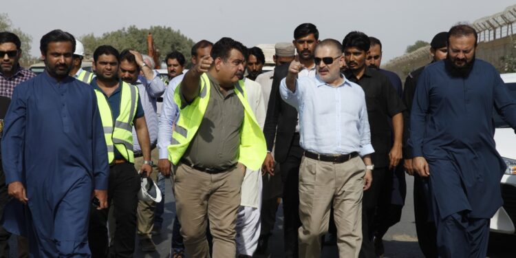 سندھ حکومت نے موجودہ اقتصادی صورتحال کے پیش نظر اپنے اخراجات کم کئے ہیں اور ترقیاتی منصوبوں کے فنڈز میں کٹوتی کی ہے، شرجیل انعام میمن