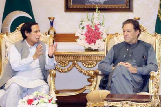عمران خان سے چوہدری پرویز الہٰی کی ملاقات، سپریم کورٹ کے فیصلے پر مشاورت