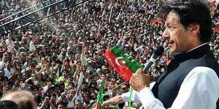 تحریک انصاف کا انتخابی میدان میں اترنے کا فیصلہ، جلسوں کی تیاریاں شروع
