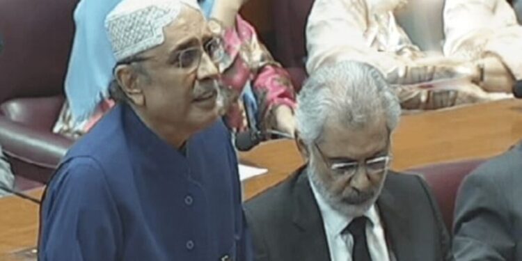 آصف زرداری کا شہباز شریف کو اپوزیشن سے غیر مشروط مذاکرات کا مشورہ