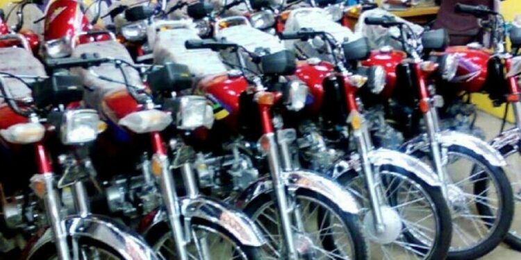 مہنگائی نے عوام کی چیخیں نکال دیں، 70 بائیک ڈیڑھ لاکھ کی ہوگئی