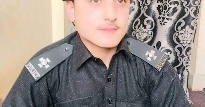 خیبر :جعلی پولیس اہلکار گرفتار، جعلی سروس کارڈ اور ایک لوڈ شدہ پستول برآمد۔