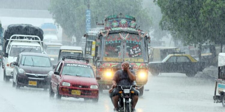 کراچی، گرج چمک کے ساتھ بارشوں کی پیشگوئی
