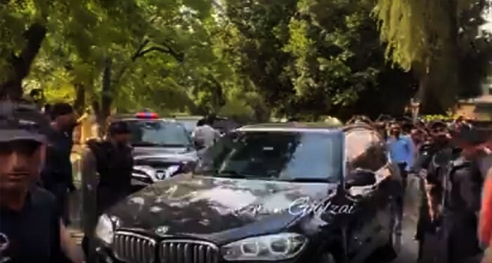 نیب میں پیشی،عمران خان کی گاڑی خراب ہوگئی