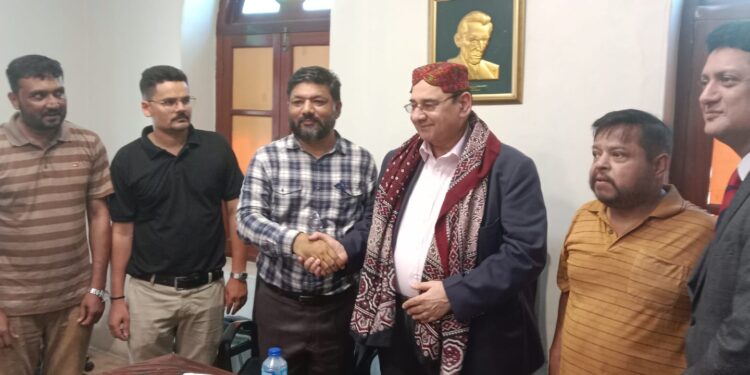 اراکین کراچی پریس کلب کو ترجیحی بنیادوں پر انشورنس کلیم ملیں گے،ڈاکٹر خاور جمیل