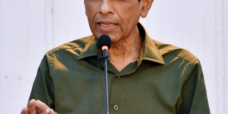 ملک کو معاشی بحران سے نکالنے کے لیے ملک کے صنعتکاروں، تاجروں اور اقتصادی ماہرین پر مشتمل پاکستان اکنامک فورم تشکیل دیاہے۔ڈاکٹر خالد مقبول صدیقی