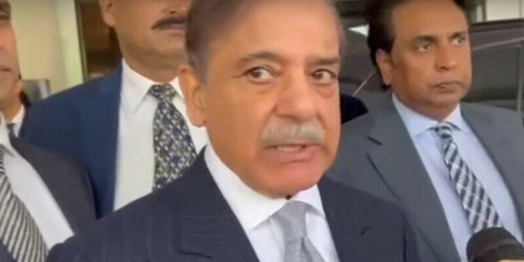 عمران خان سر سے پاﺅں تک جھوٹا، مکار اور محسن کش آدمی ہے، شہباز شریف