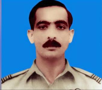 پاک فضائیہ کا 1965 کی جنگ کے ہیرو اسکواڈرن لیڈر سرفراز احمد رفیقی شہید کو خراجِ عقیدت