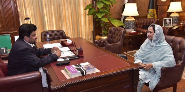 گورنر سندھ سے متحدہ قومی موومنٹ کے اراکین سندھ اسمبلی علی خورشیدی اور رعنا انصاری کی ملاقات