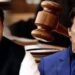 توہین الیکشن کمیشن کیس:عمران خان اور فواد چوہدری کے نا قابلِ ضمانت وارنٹ جاری