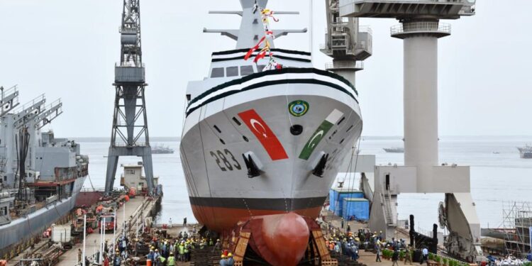 پاک بحریہ کے نئے جنگی جہاز پی این ایس طارق  کی لانچنگ:وزیر اعظم پاکستان میاں محمد شہباز شریف اورترکیہ کے نائب صدر جودت یلماز  کی بطور مہمان خصوصی شرکت