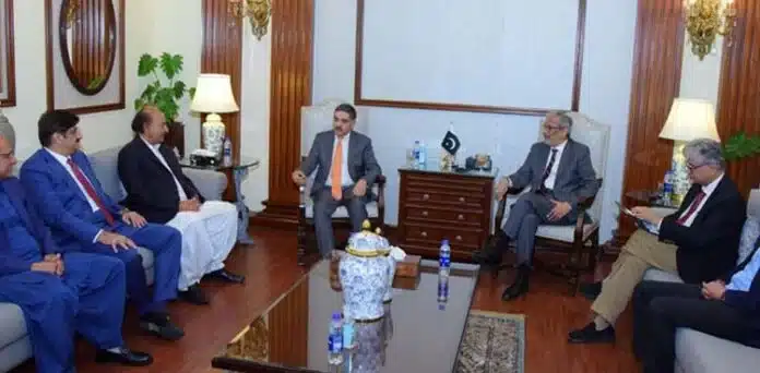 نگراں وزیراعظم انوار الحق کاکڑ سے پاکستان پیپلز پارٹی کے وفد کی ملاقات