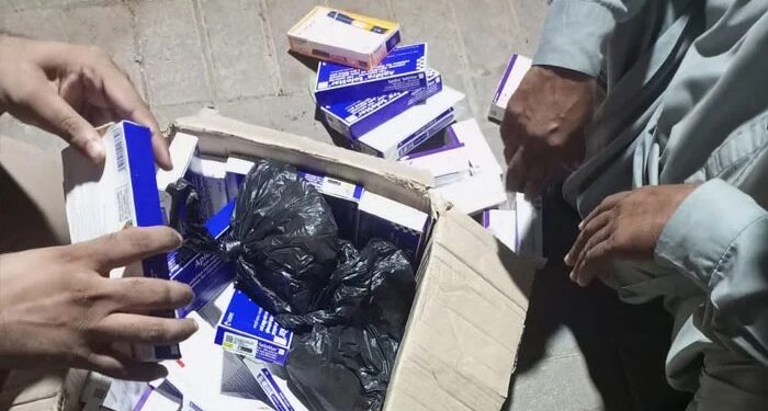 اینٹی نارکوٹکس فورس نے کراچی میں سراغ رساں کتے کی مدد سے منشیات اسمگلنگ کی کوشش ناکام بنا دی