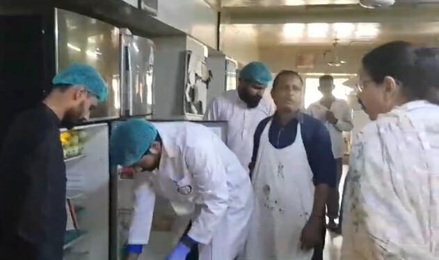 سرکاری اور نجی اسپتالوں کی کینٹین سندھ فوڈ اتھارٹی کے قوانین کی پابندی کریں۔ آغا فخر حسین