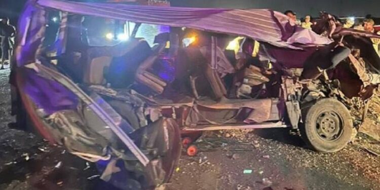 عراق میں سڑک حادثہ، ایرانی زائرین سمیت 18افراد ہلاک
