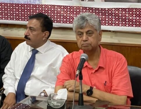 تمام سیاسی جماعتوں کو انتخابات میں حصہ لینے کی آزادی ہونی چاہیے: مرتضیٰ سولنگی