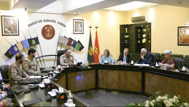 ڈی جی رینجرز سندھ میجر جنرل اظہر وقاص سے ڈنشا بی آواری قیادت میں پارسی کمیونٹی کے وفد سے ملاقات۔