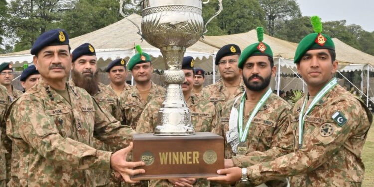 ساتویں پاکستان آرمی ٹیم اسپرٹ (PATS) مشق 2024 کھاریاں گیریژن میں ایک شاندار اختتامی تقریب :