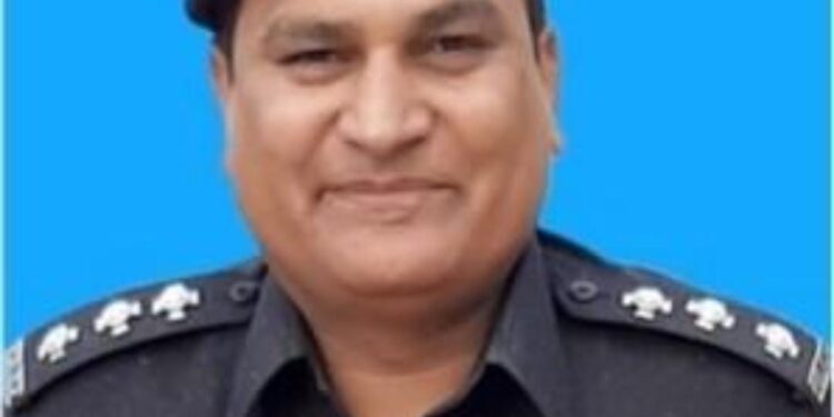 سکھن تھانے کے با اثر ایس ایچ او  غلام حسین پیر زاده نے آئی جی سندھ راجہ رفعت مختار اور اے آئی جی کراچی خادم حسین رند کے احکامات کو پاؤں تلے روند ڈالا،