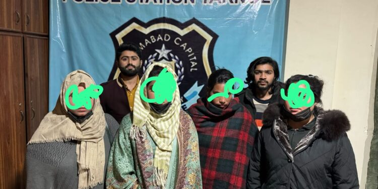 ترنول پولیس کا سیکٹر G15میں فحاشی کے اڈے پر چھاپے رنگ رنگیلیاں مناتے ہوئے 6 افرادگرفتار