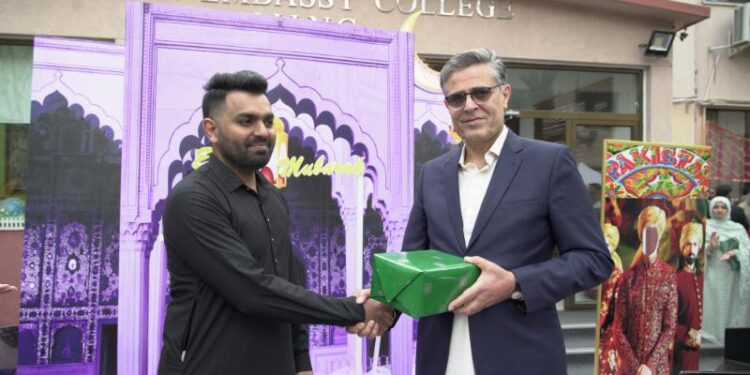 بیجنگ میں پاکستانی سفارت خانے کی جانب سے عید میلے کا اہتمام